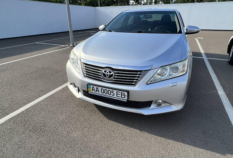 Toyota Camry 2011