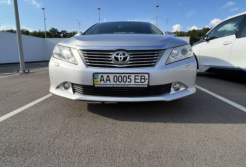 Toyota Camry 2011