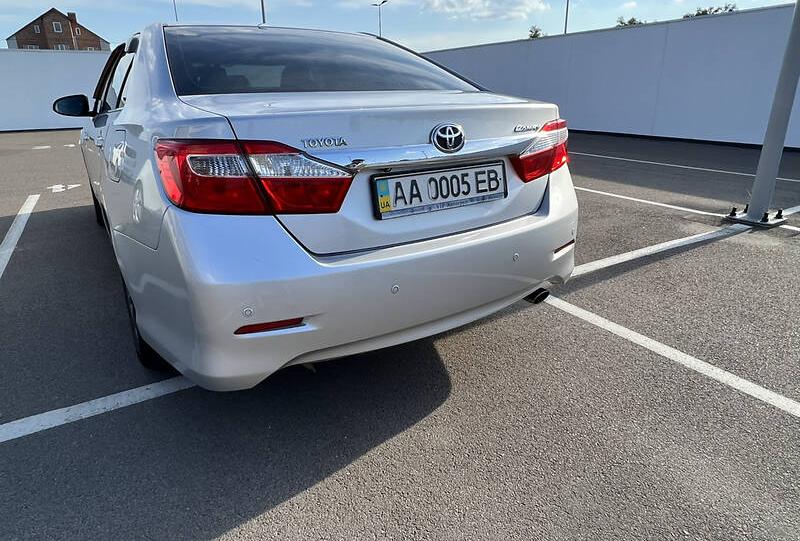 Toyota Camry 2011