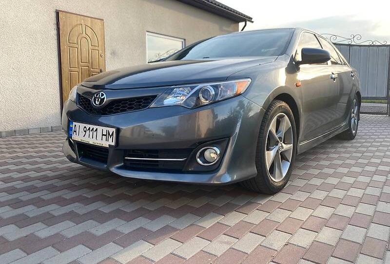 Toyota Camry SE 2013