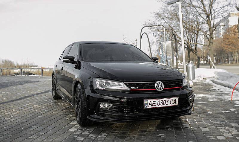 Volkswagen Jetta SEL 2011