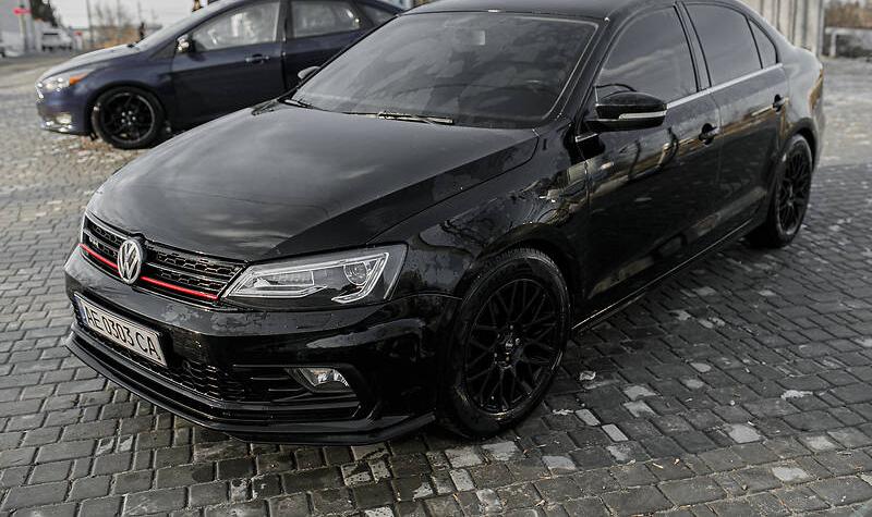 Volkswagen Jetta SEL 2011