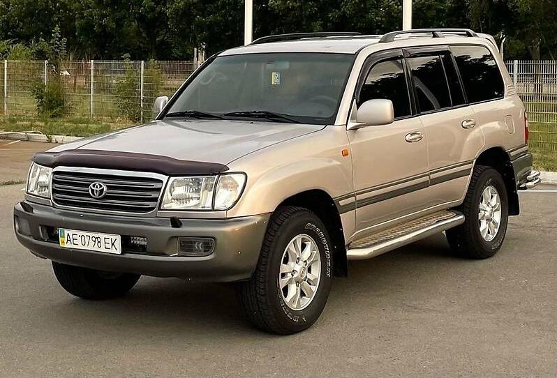 Toyota Land Cruiser 100 2004