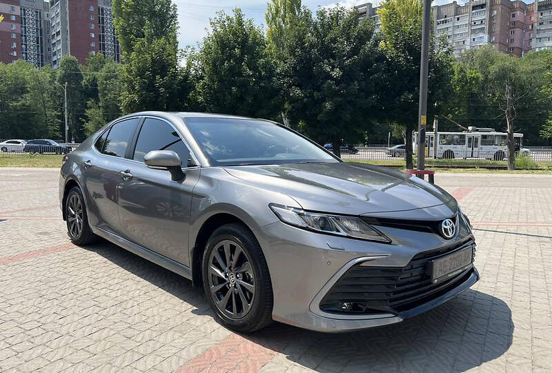Toyota Camry 2021