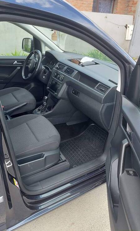 Volkswagen Caddy пасс. 2017