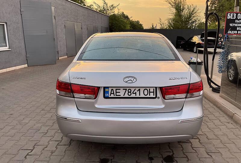 Hyundai Sonata NF 2008