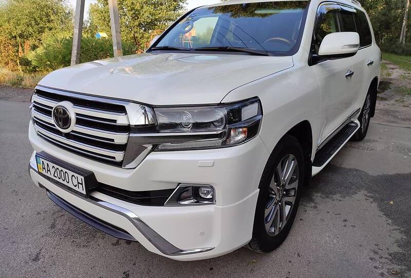 Toyota Land Cruiser 200 2018
