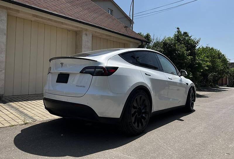 Tesla Model Y performenc 2021