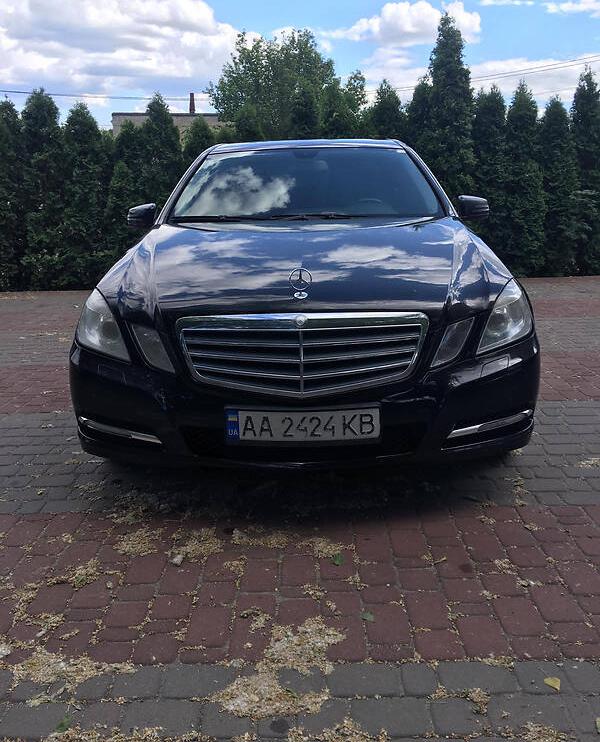 Mercedes-Benz E 200 2012