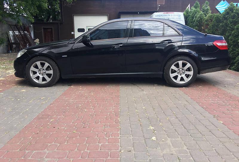 Mercedes-Benz E 200 2012
