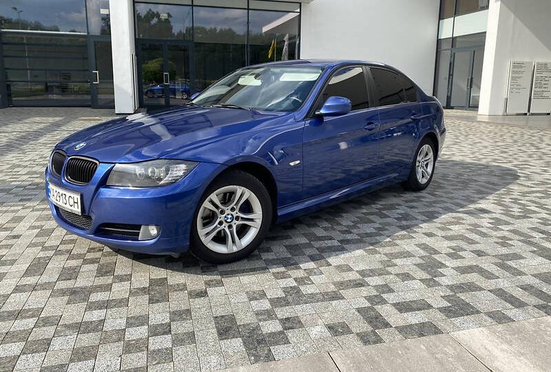 BMW 318 2010