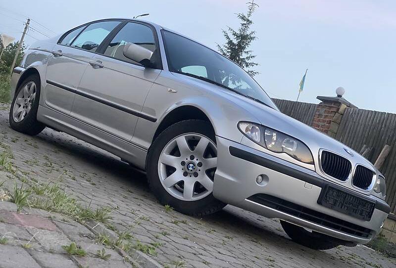 BMW 318 2003