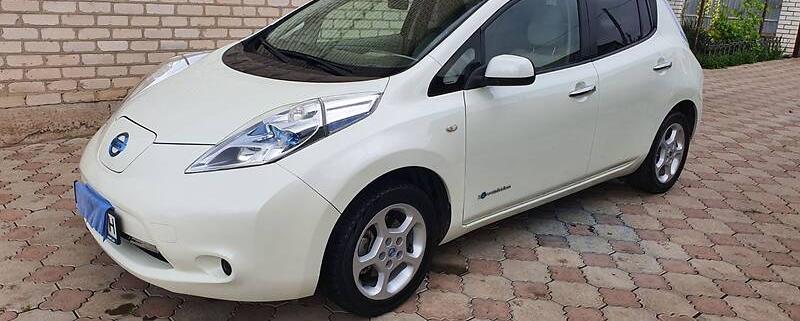 Nissan Leaf 2011