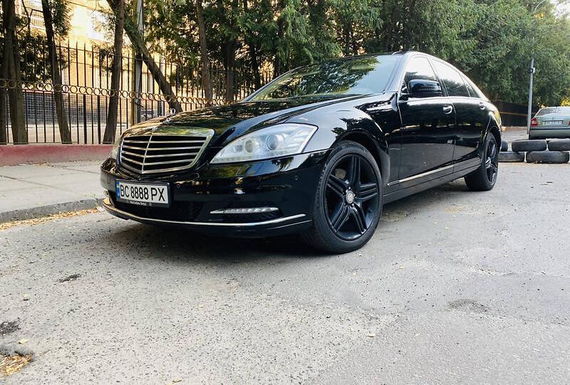Mercedes-Benz S 550   Long 4 matik 2013