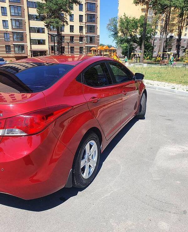 Hyundai Elantra 2012