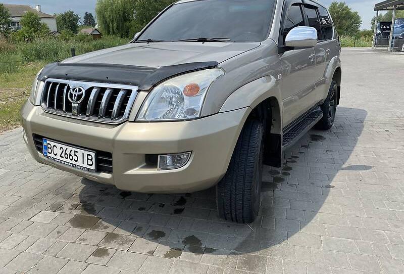 Toyota Land Cruiser Prado 120 2004