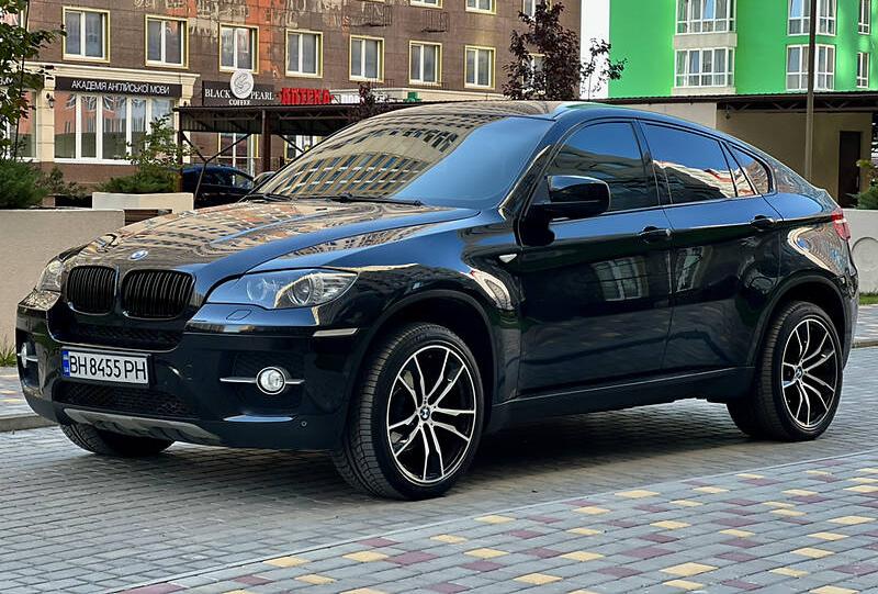 BMW X6 2011