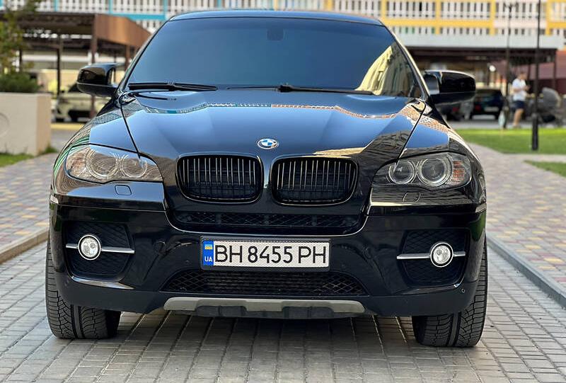 BMW X6 2011