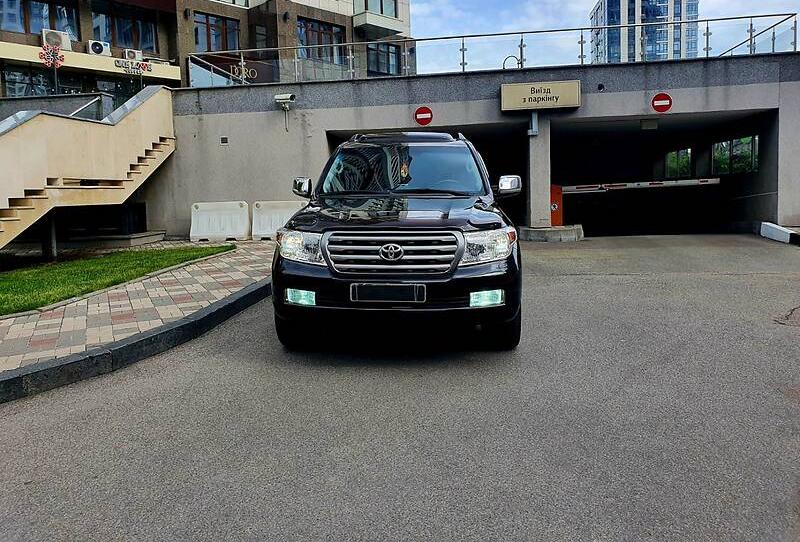 Toyota Land Cruiser 200 2008