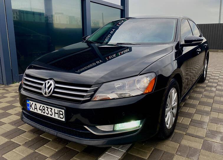 Volkswagen Passat B7 SEL 2011