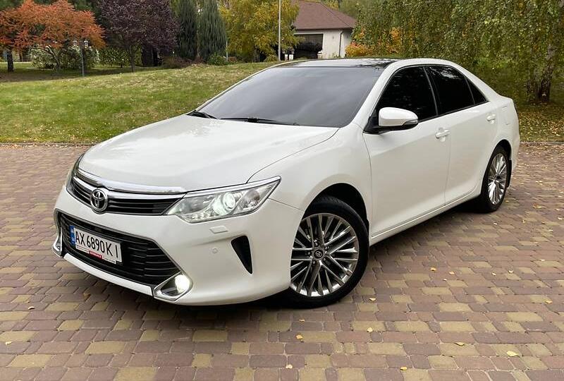 Toyota Camry 2015