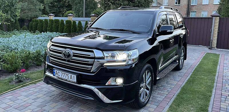 Toyota Land Cruiser 200 2016