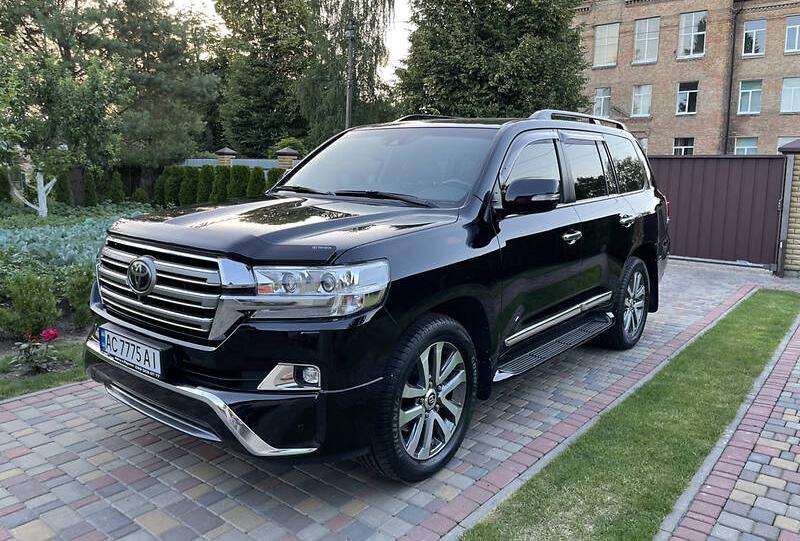Toyota Land Cruiser 200 2016