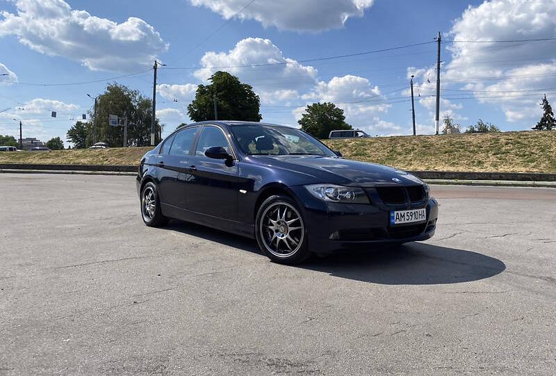 BMW 320 2008