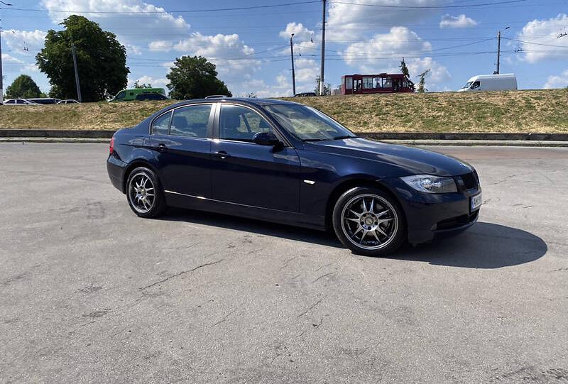 BMW 320 2008