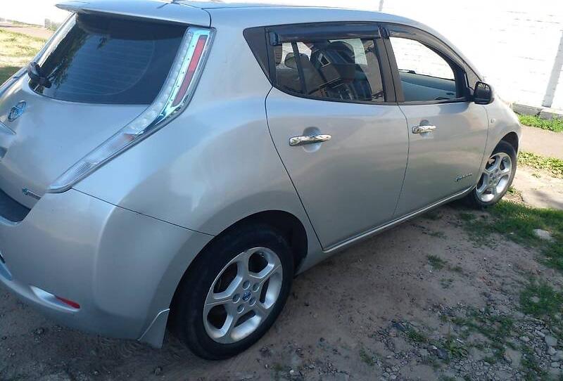 Nissan Leaf 2012