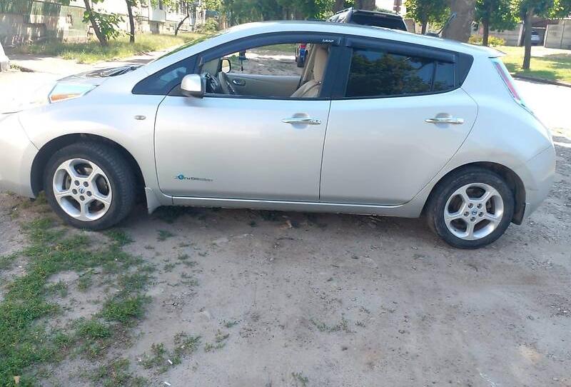 Nissan Leaf 2012