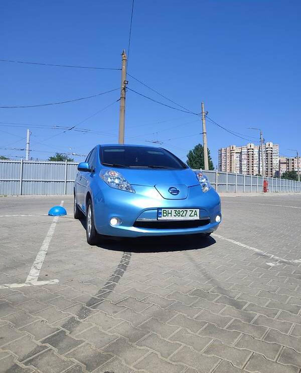 Nissan Leaf 2011