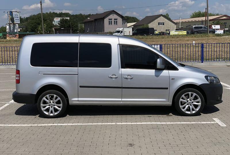 Volkswagen Caddy пасс. 2.0 TDI Maxi Baza 2012