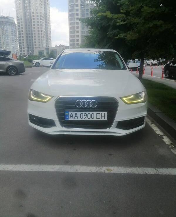 Audi A4 2014