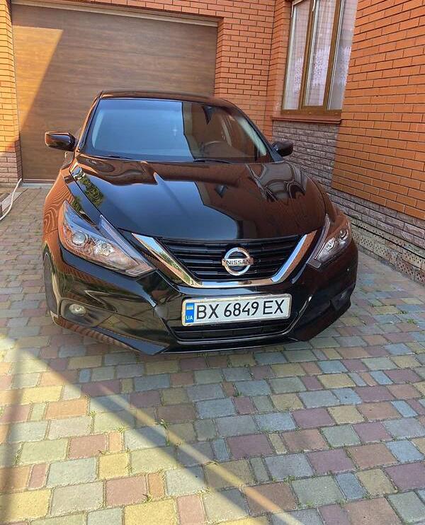 Nissan Altima sv 2017