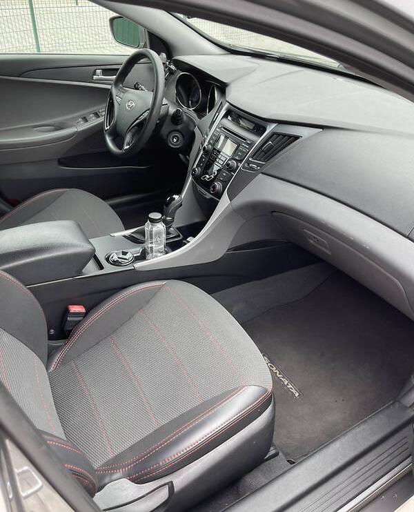 Hyundai Sonata 2012