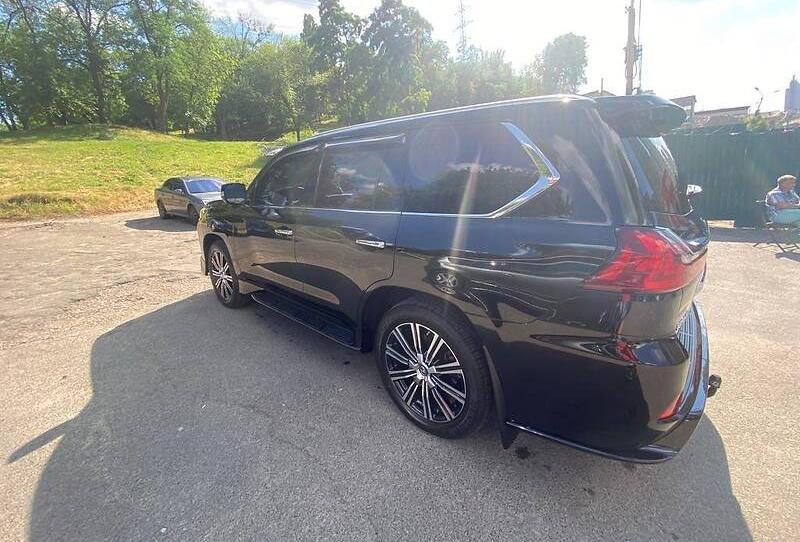 Lexus LX 570 2019