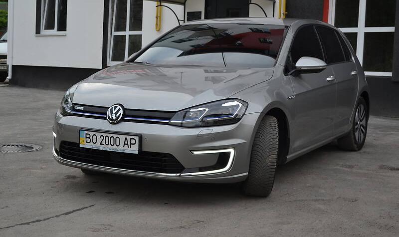 Volkswagen e-Golf 36 kWh 2017