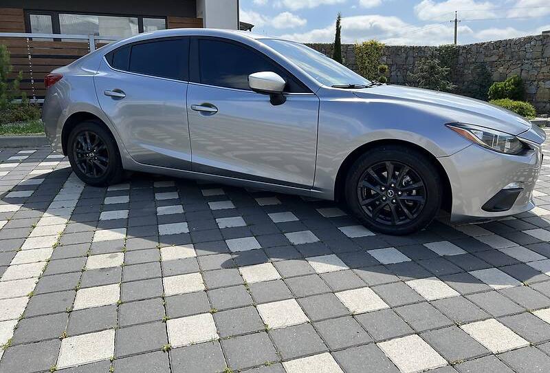 Mazda 3 2016