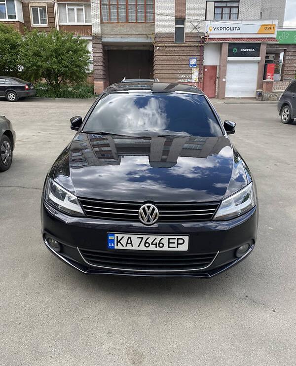 Volkswagen Jetta 1 2011