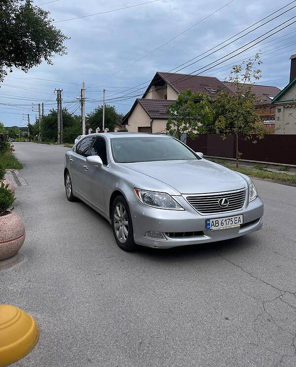 Lexus LS 460 2007