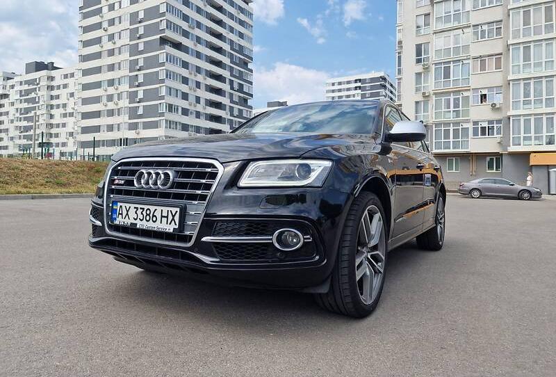 Audi SQ5 2015