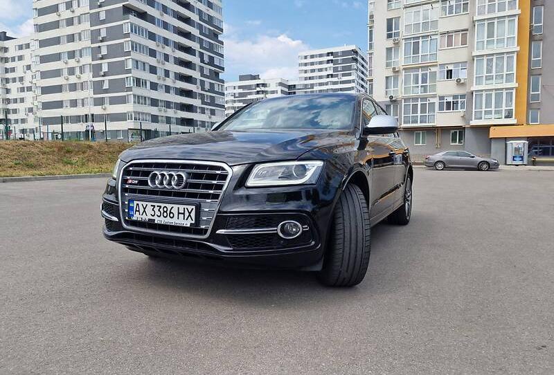 Audi SQ5 2015