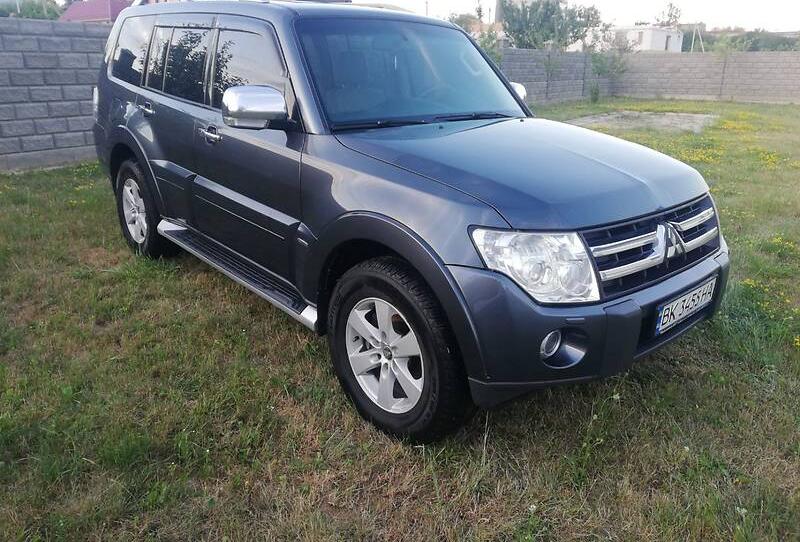 Mitsubishi Pajero 2007