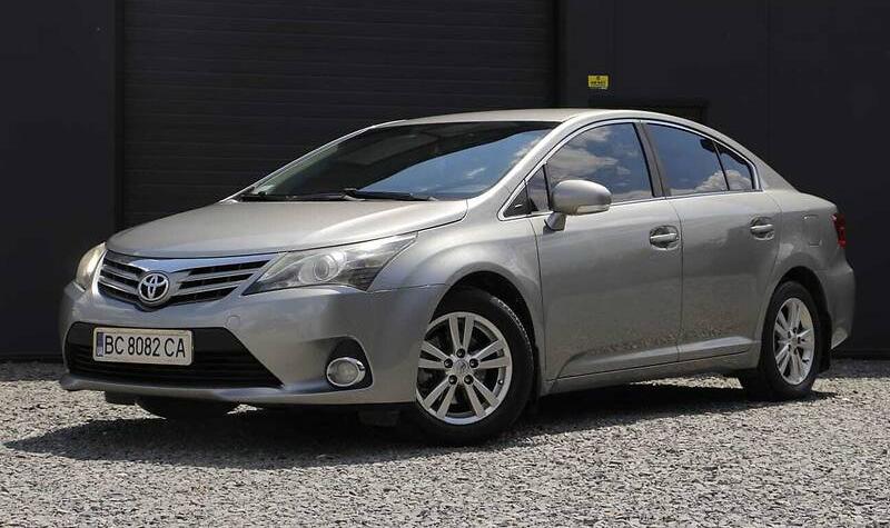 Toyota Avensis 2012