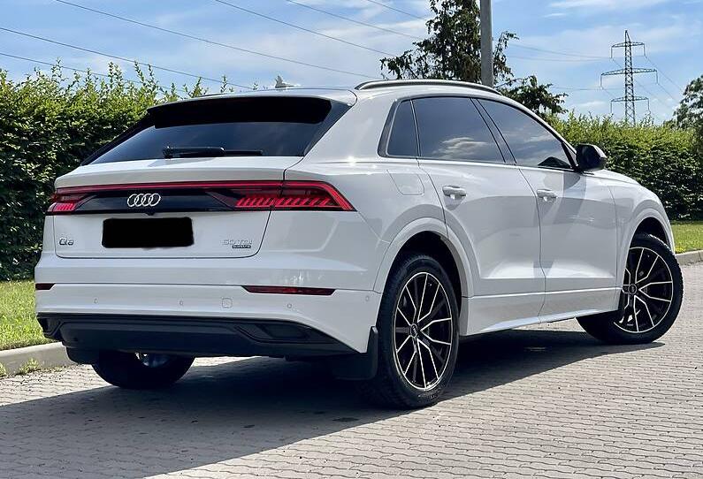 Audi Q8 2021