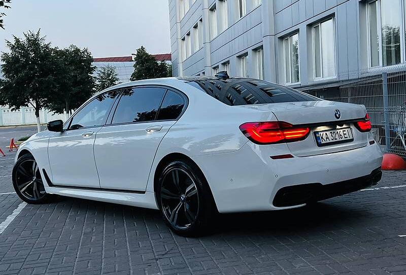 BMW 740 Mpacket 2015