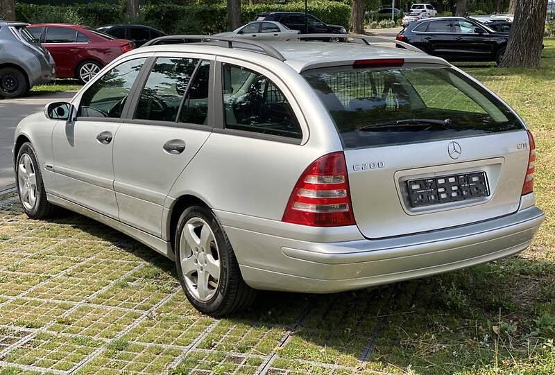 Mercedes-Benz C 200 2004