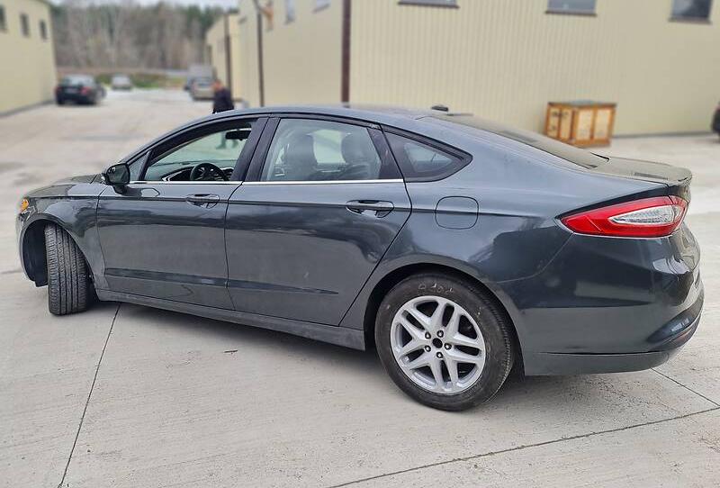 Ford Fusion SE  2014