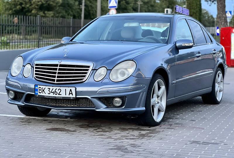 Mercedes-Benz E 220 2003